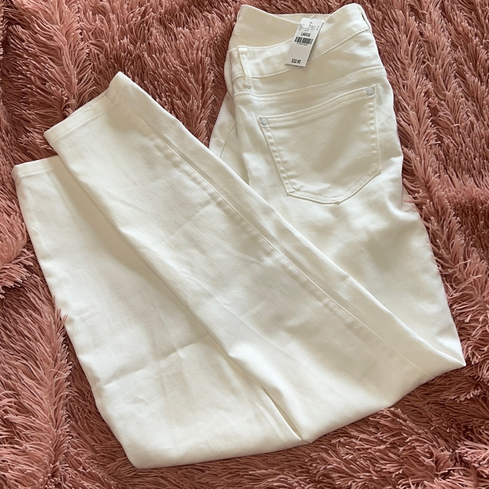Wet Seal never worn white skinny pants